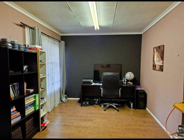 4 BEDROOM HOUSE FOR SALE IN BIRCHLEIGH NORTH